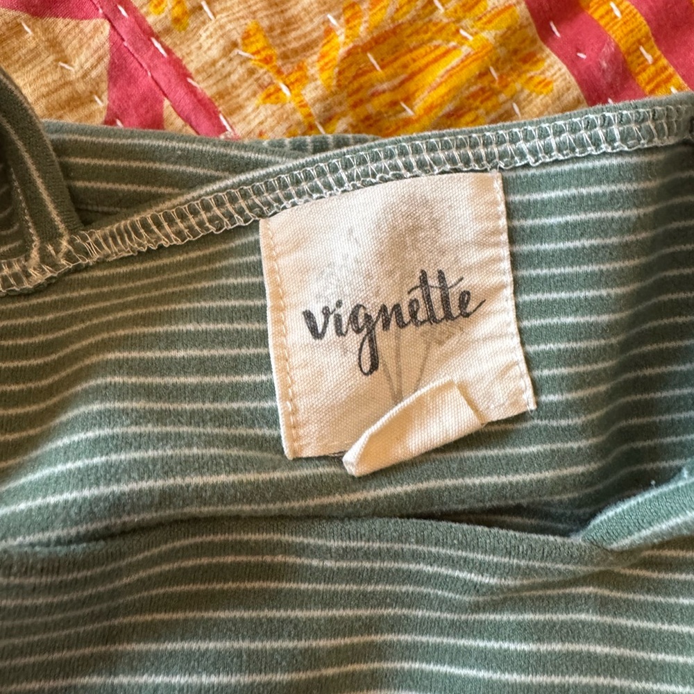 KIDS VIGNETTE GREEN DRESS. worn once. incredibly soft and comfy!!!